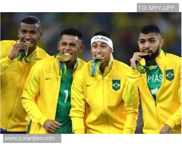 法国足球明星的妹妹如何在运动与时尚之间找到自己的独特定位